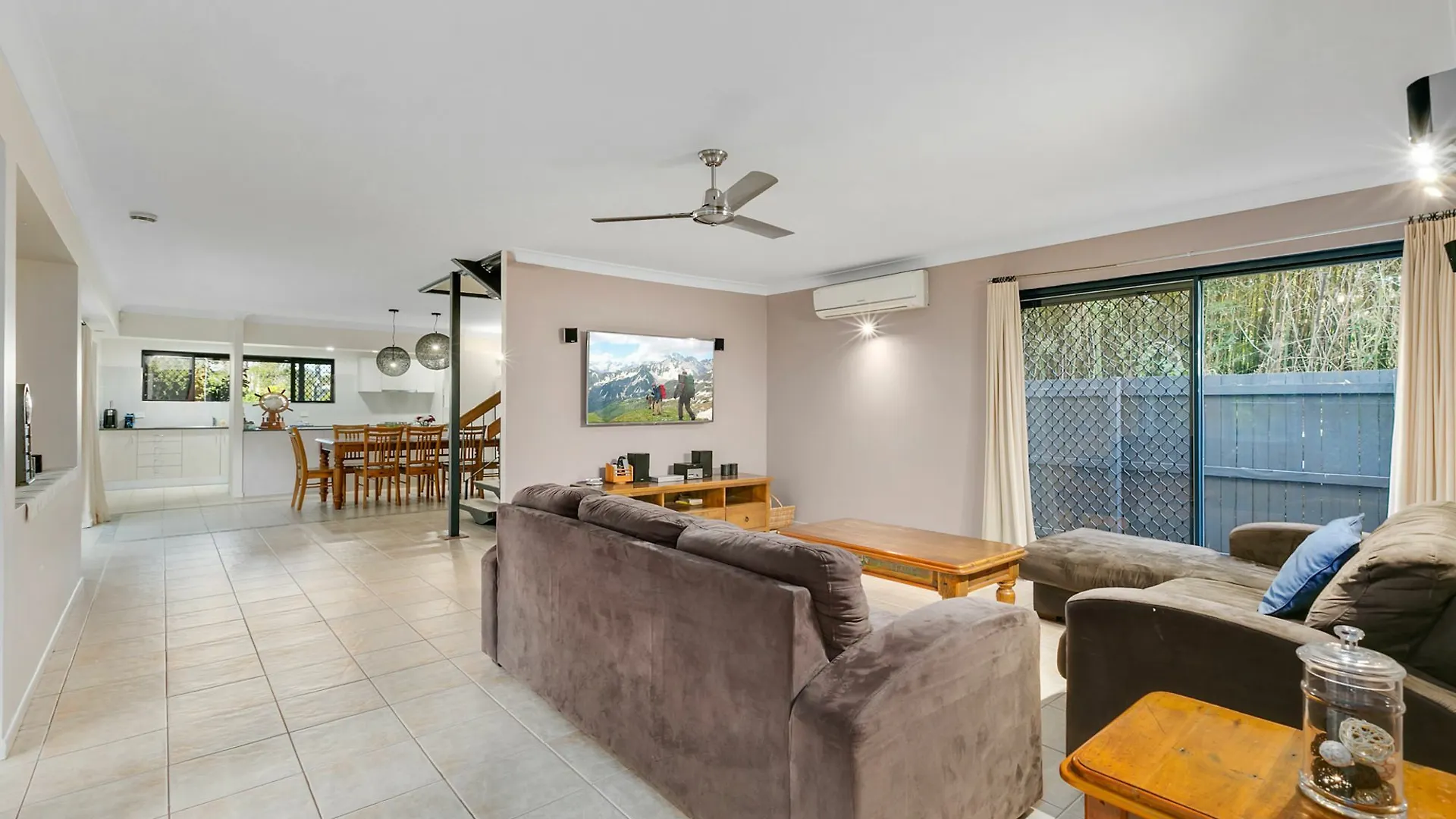 Broadbeach Waters House We Accommodate Apartment Broadbeach Waters
