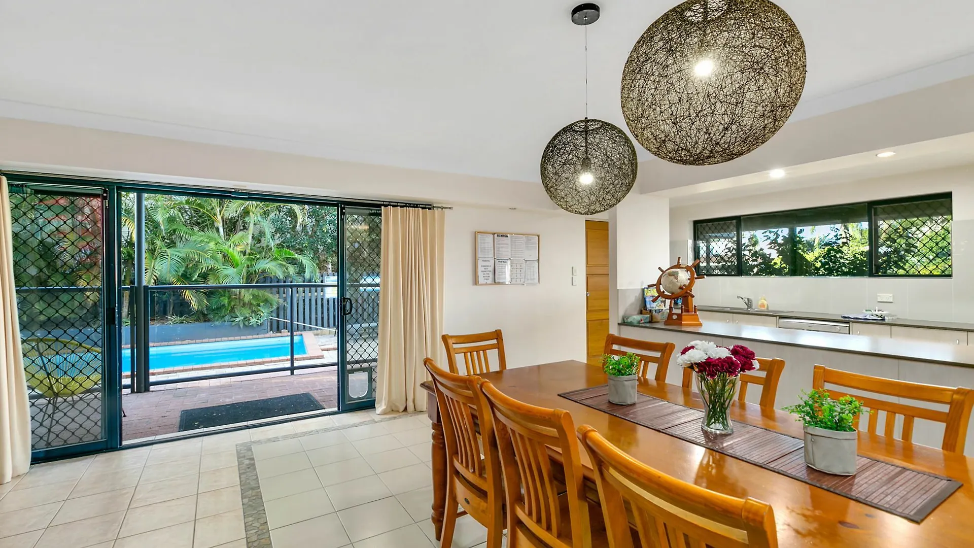 Apartment Broadbeach Waters House We Accommodate