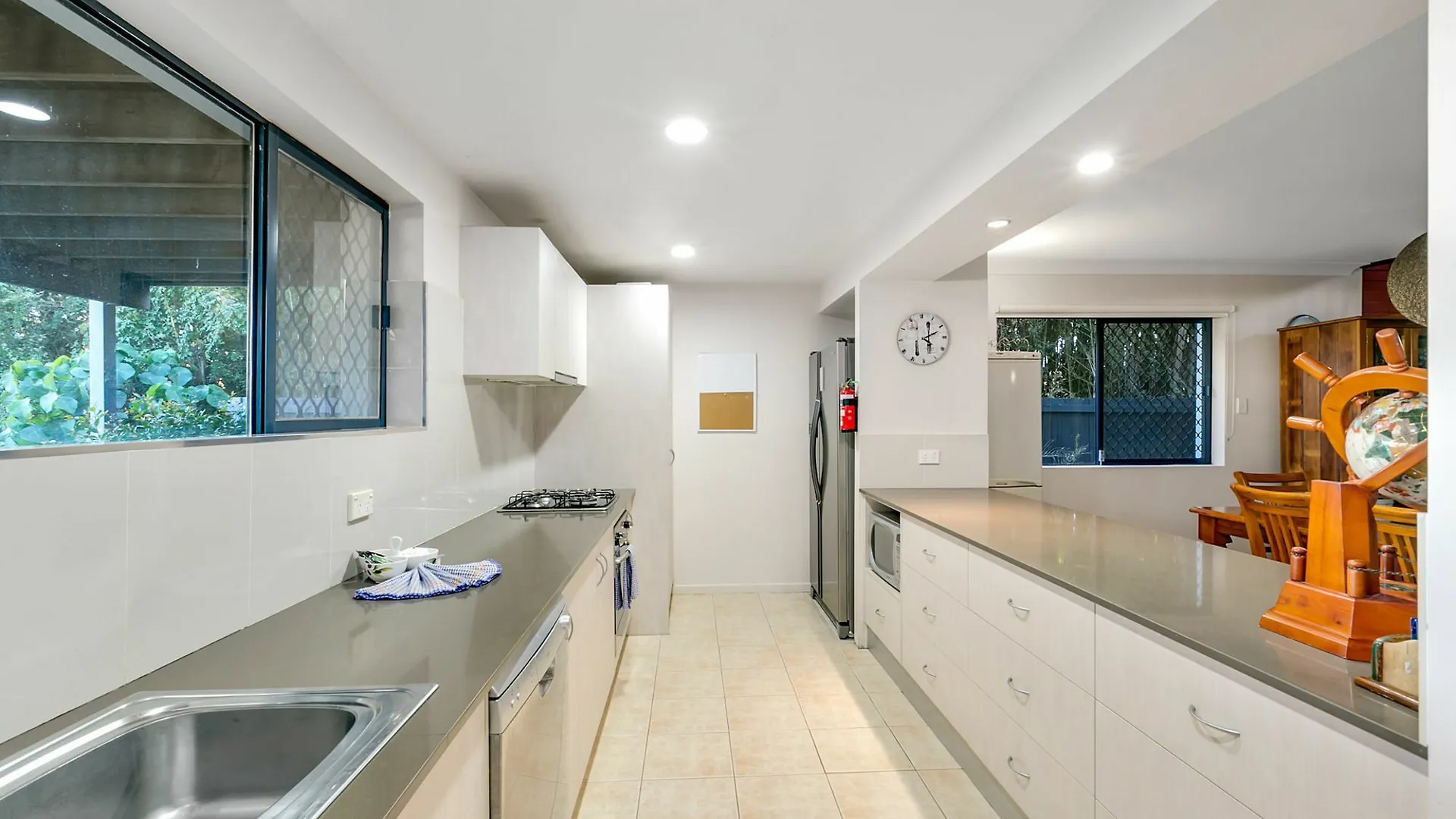 Apartment Broadbeach Waters House We Accommodate Australia