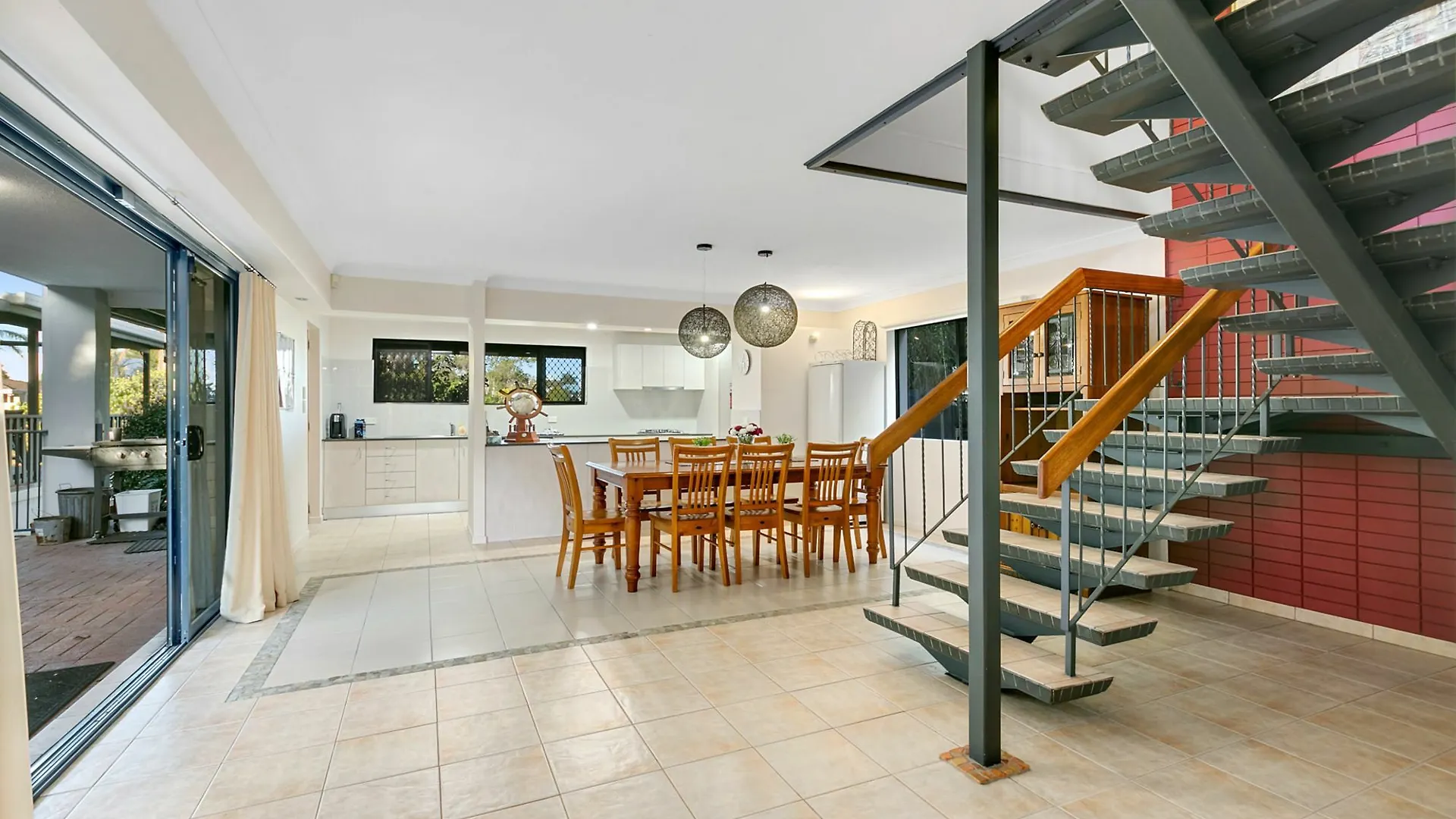 Broadbeach Waters House We Accommodate Apartment Broadbeach Waters